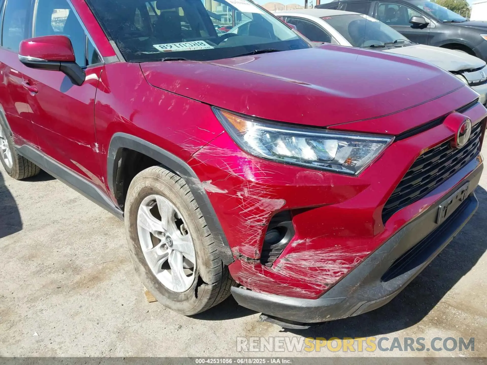 6 Photograph of a damaged car 2T3W1RFV2LW077919 TOYOTA RAV4 2020