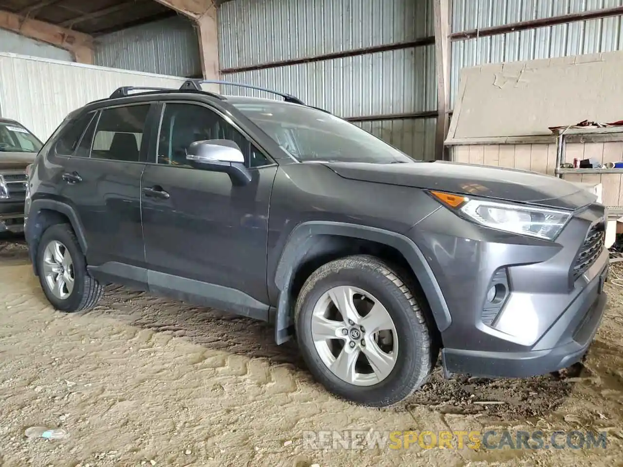 4 Photograph of a damaged car 2T3W1RFV2LW084935 TOYOTA RAV4 2020