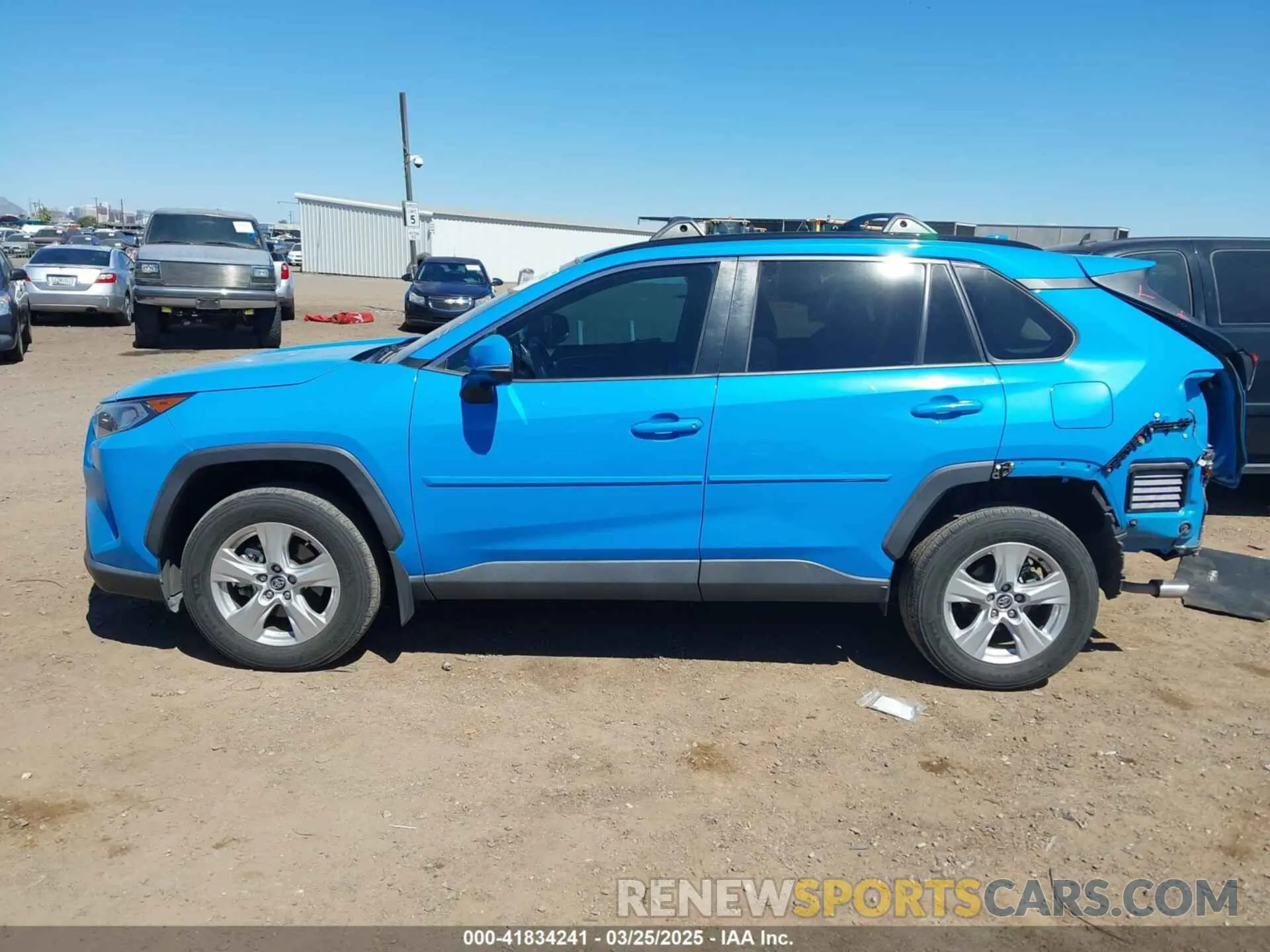 14 Photograph of a damaged car 2T3W1RFV2LW085857 TOYOTA RAV4 2020