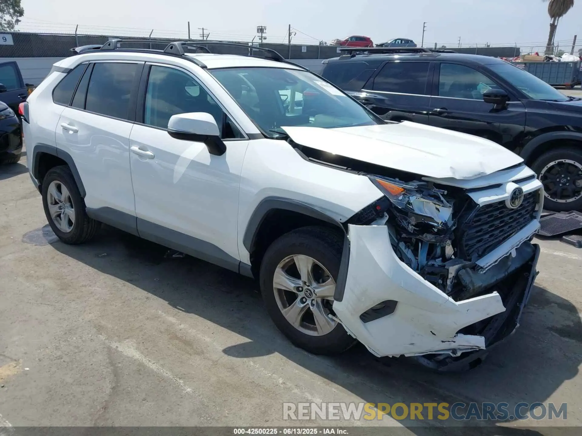 1 Photograph of a damaged car 2T3W1RFV2LW097703 TOYOTA RAV4 2020