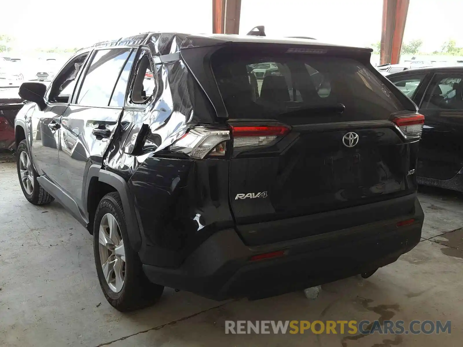 3 Photograph of a damaged car 2T3W1RFV3LC041934 TOYOTA RAV4 2020