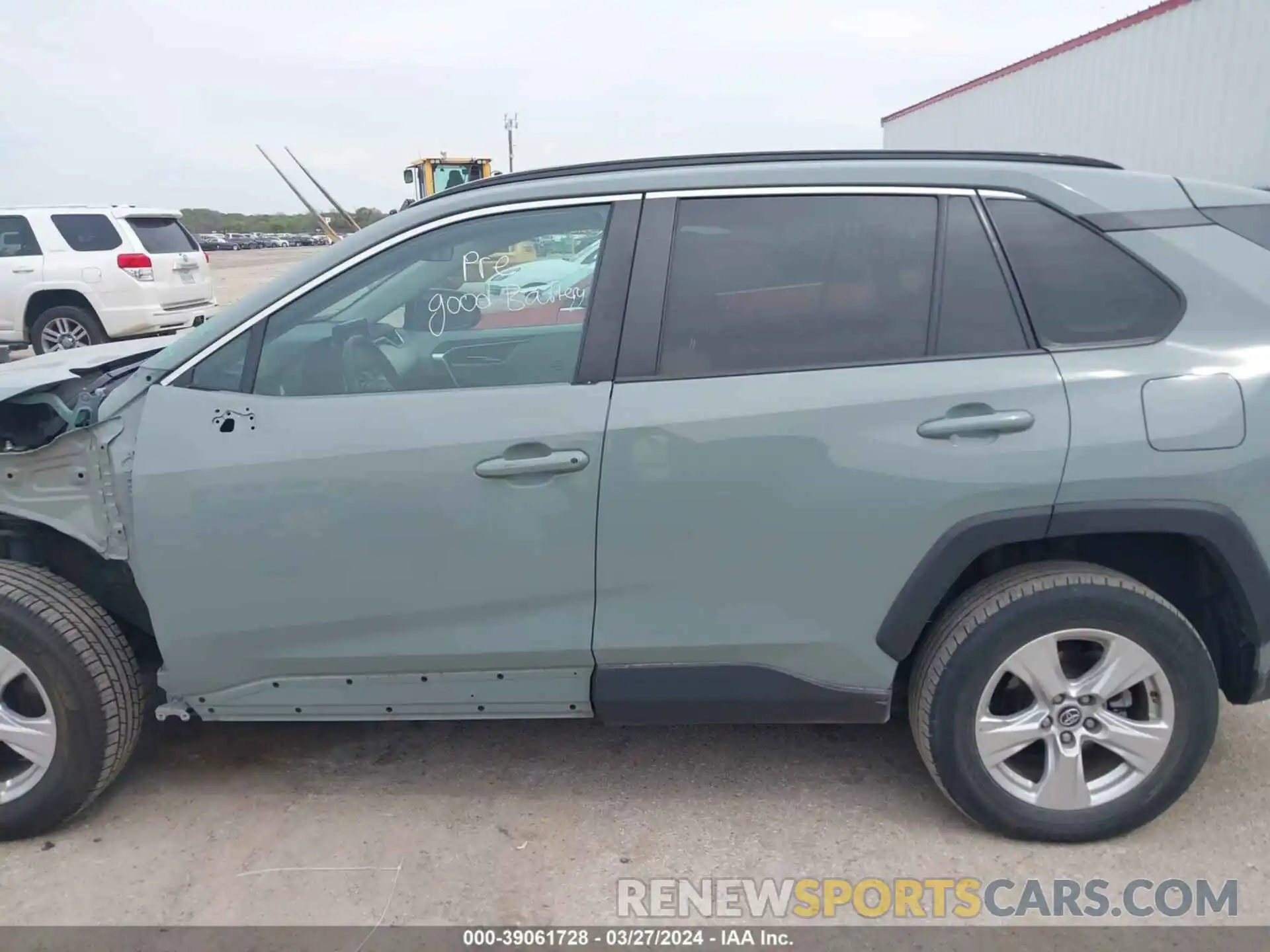 15 Photograph of a damaged car 2T3W1RFV3LC046034 TOYOTA RAV4 2020