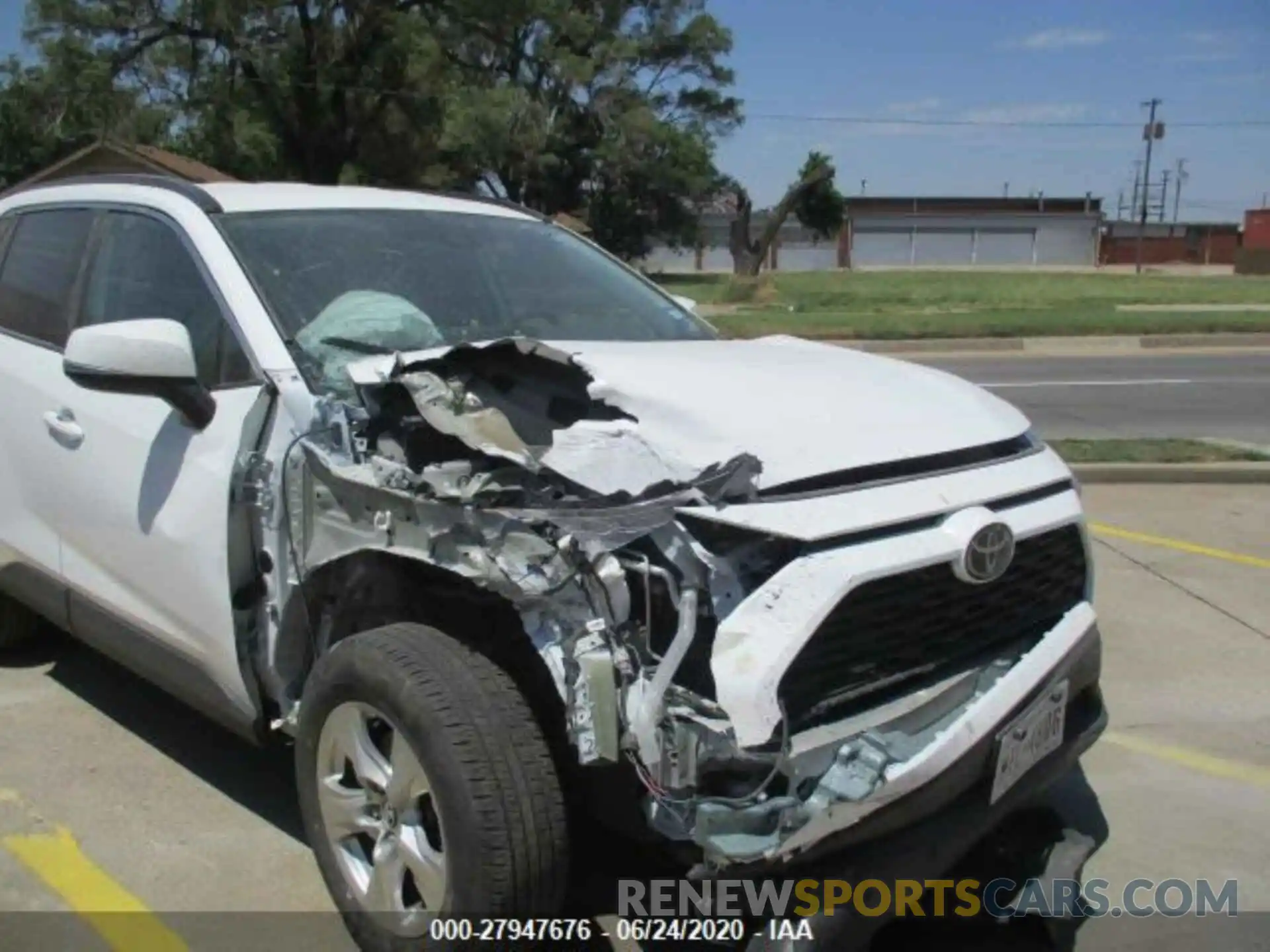 3 Photograph of a damaged car 2T3W1RFV3LC047264 TOYOTA RAV4 2020