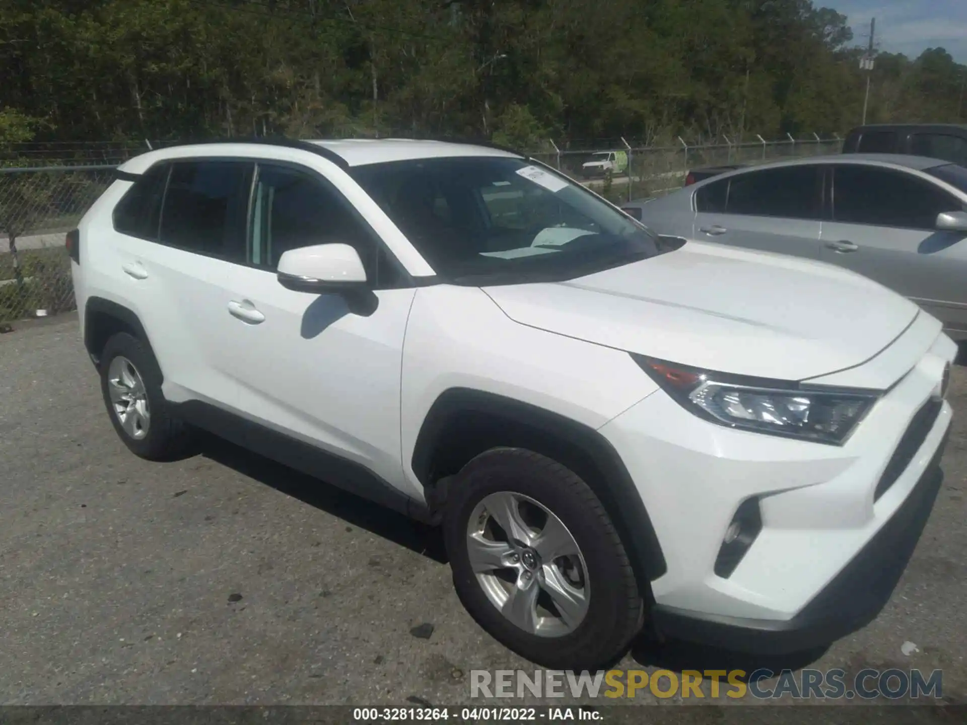 1 Photograph of a damaged car 2T3W1RFV3LC058703 TOYOTA RAV4 2020