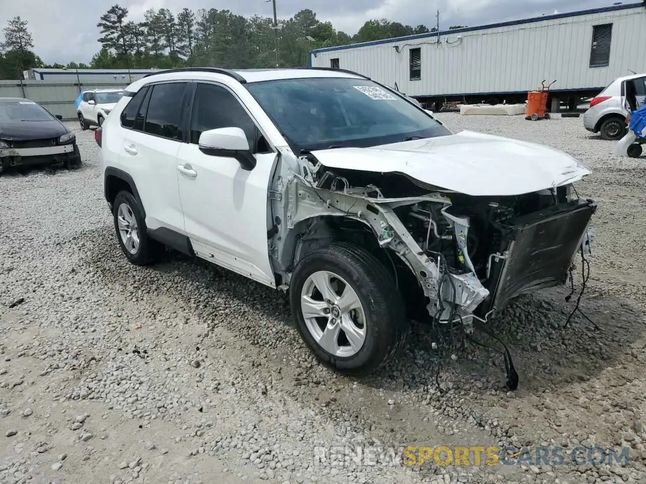 4 Photograph of a damaged car 2T3W1RFV3LC072469 TOYOTA RAV4 2020