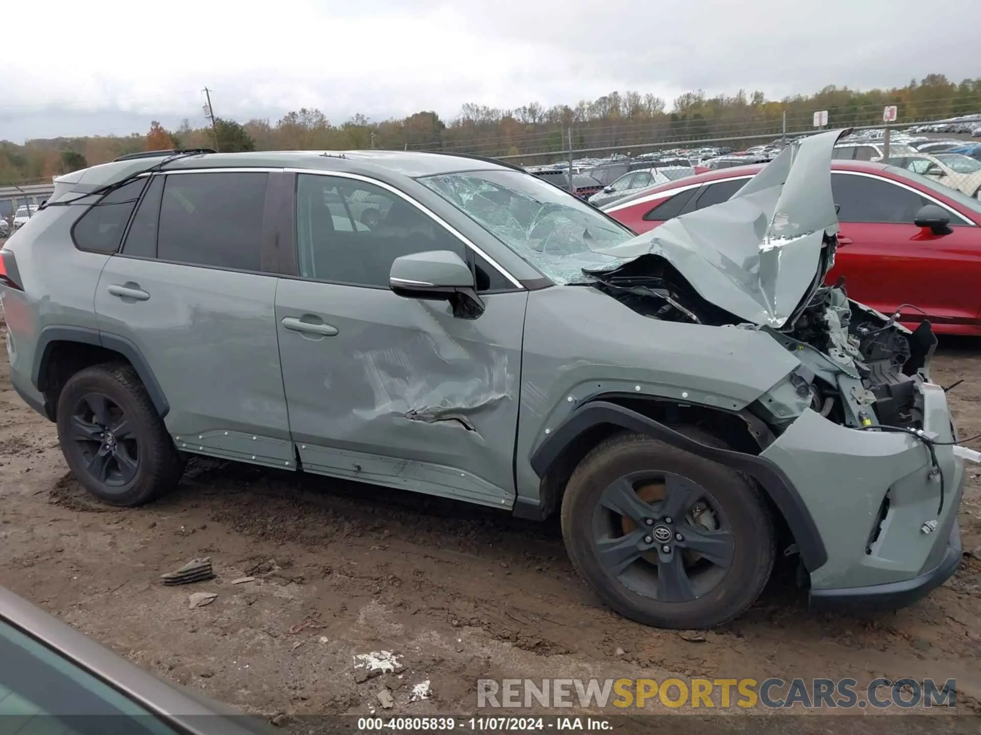 13 Photograph of a damaged car 2T3W1RFV3LW059719 TOYOTA RAV4 2020
