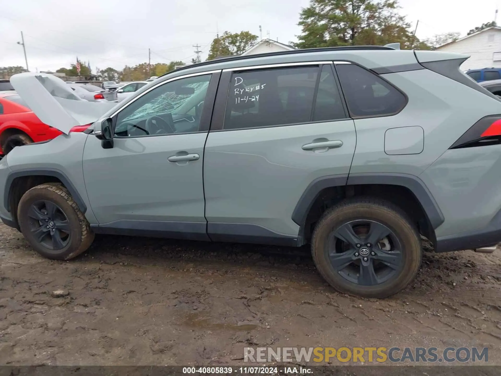 14 Photograph of a damaged car 2T3W1RFV3LW059719 TOYOTA RAV4 2020