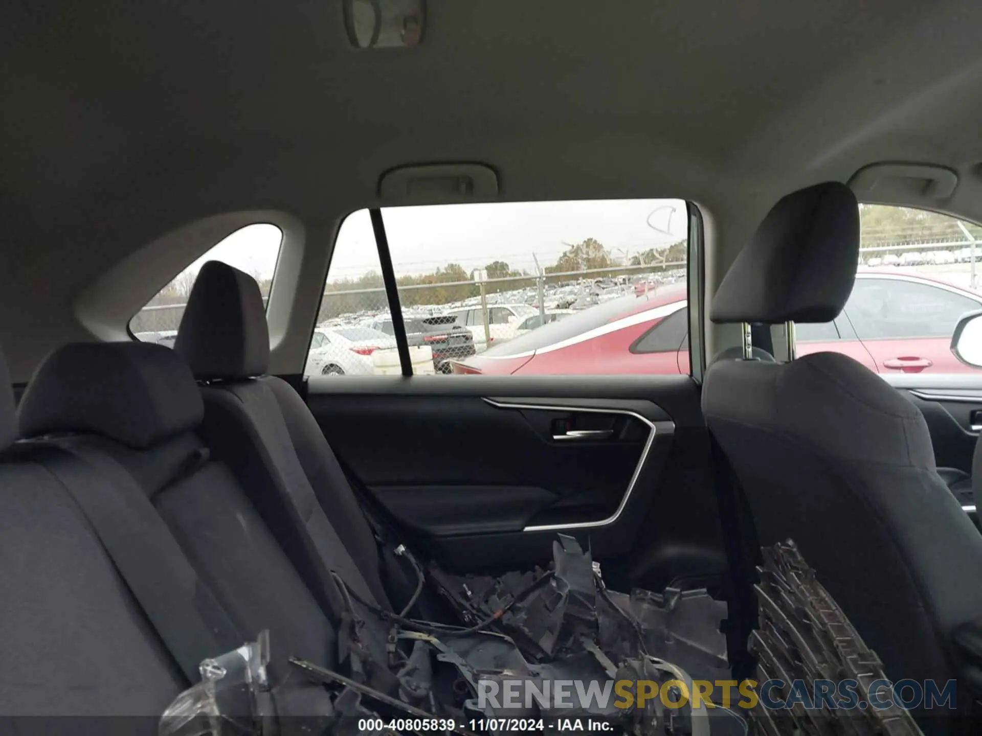8 Photograph of a damaged car 2T3W1RFV3LW059719 TOYOTA RAV4 2020