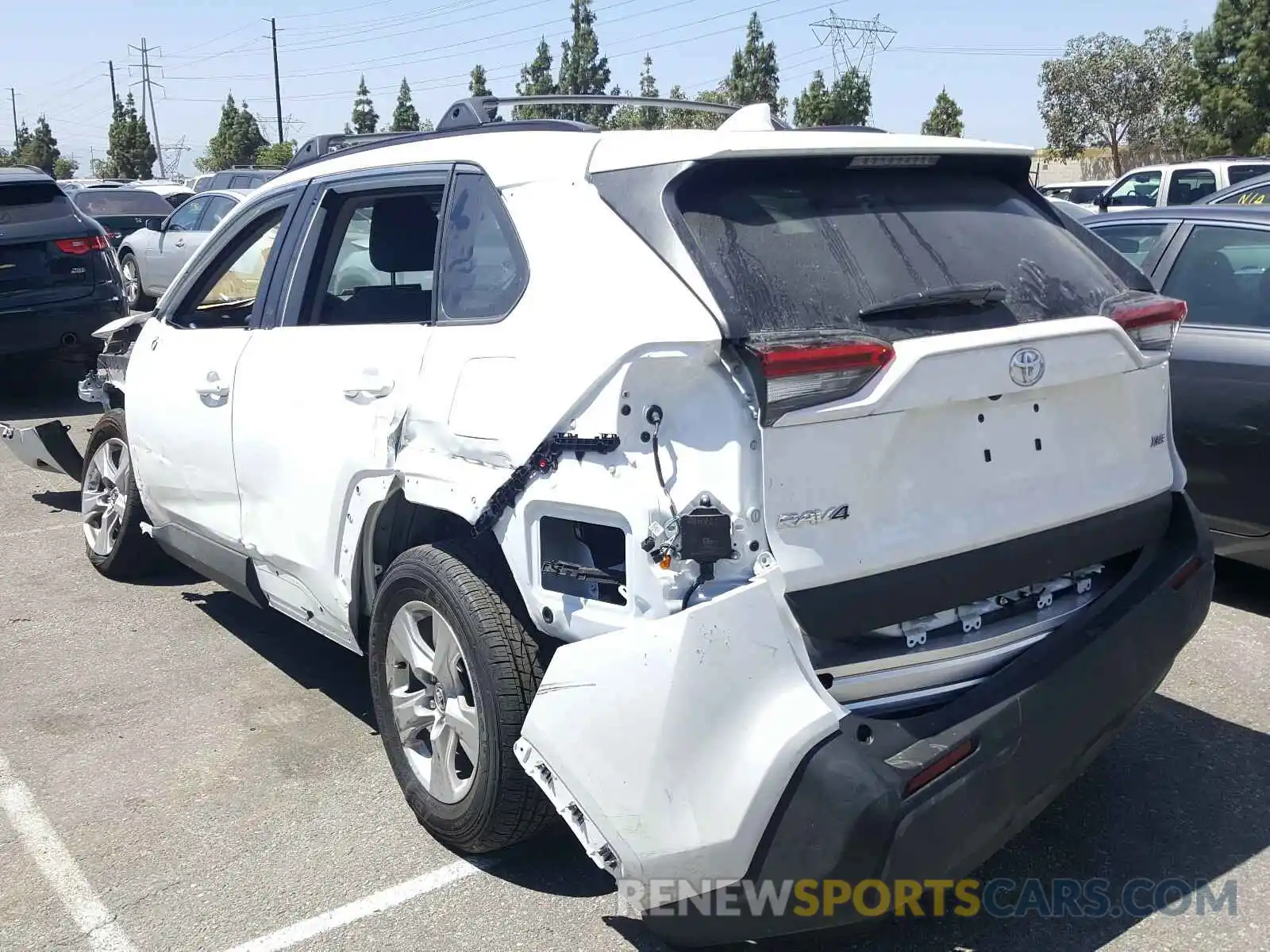 3 Photograph of a damaged car 2T3W1RFV3LW077329 TOYOTA RAV4 2020