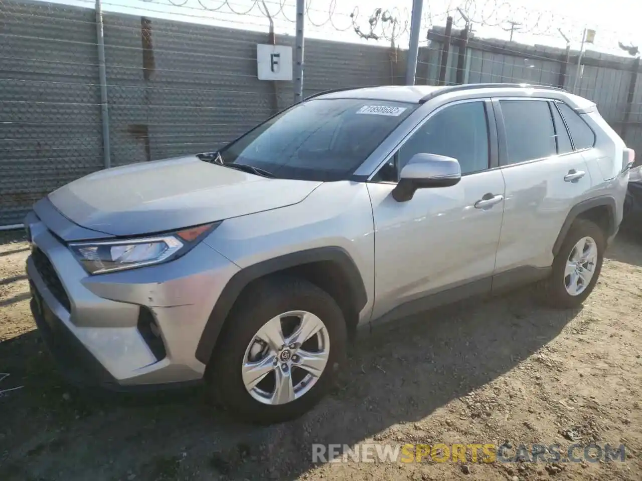 1 Photograph of a damaged car 2T3W1RFV3LW088279 TOYOTA RAV4 2020