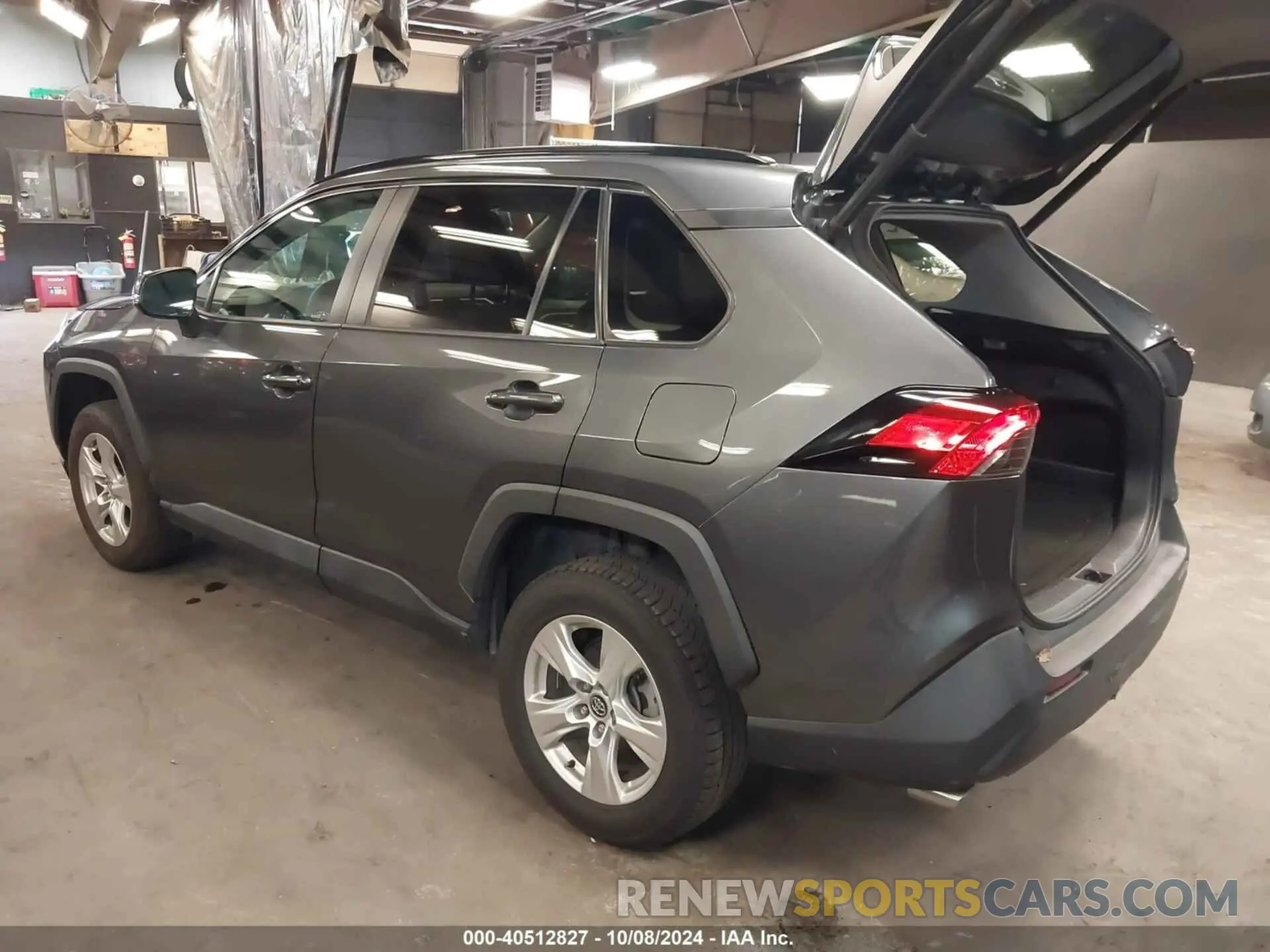 3 Photograph of a damaged car 2T3W1RFV3LW091067 TOYOTA RAV4 2020