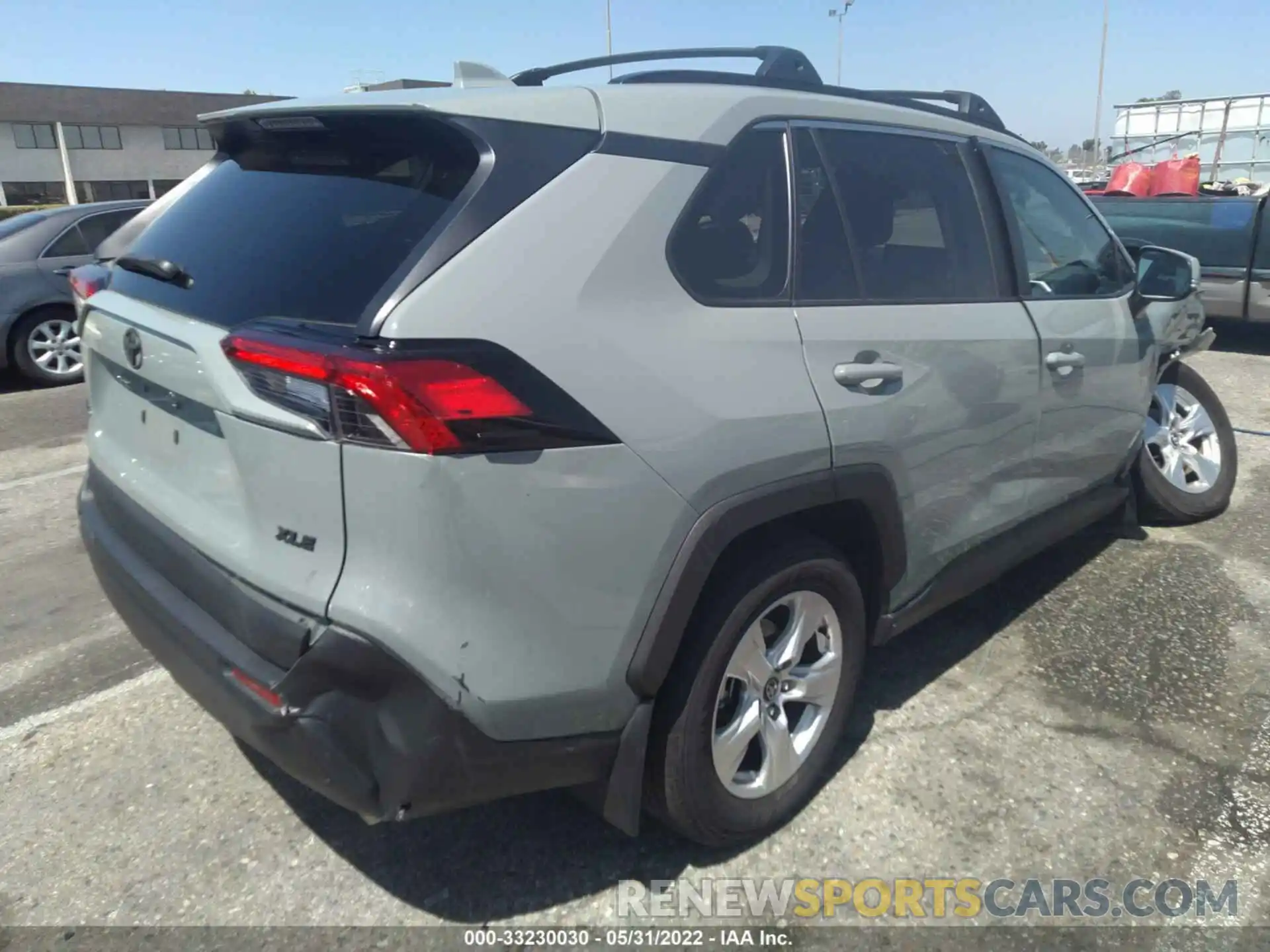 4 Photograph of a damaged car 2T3W1RFV3LW096429 TOYOTA RAV4 2020