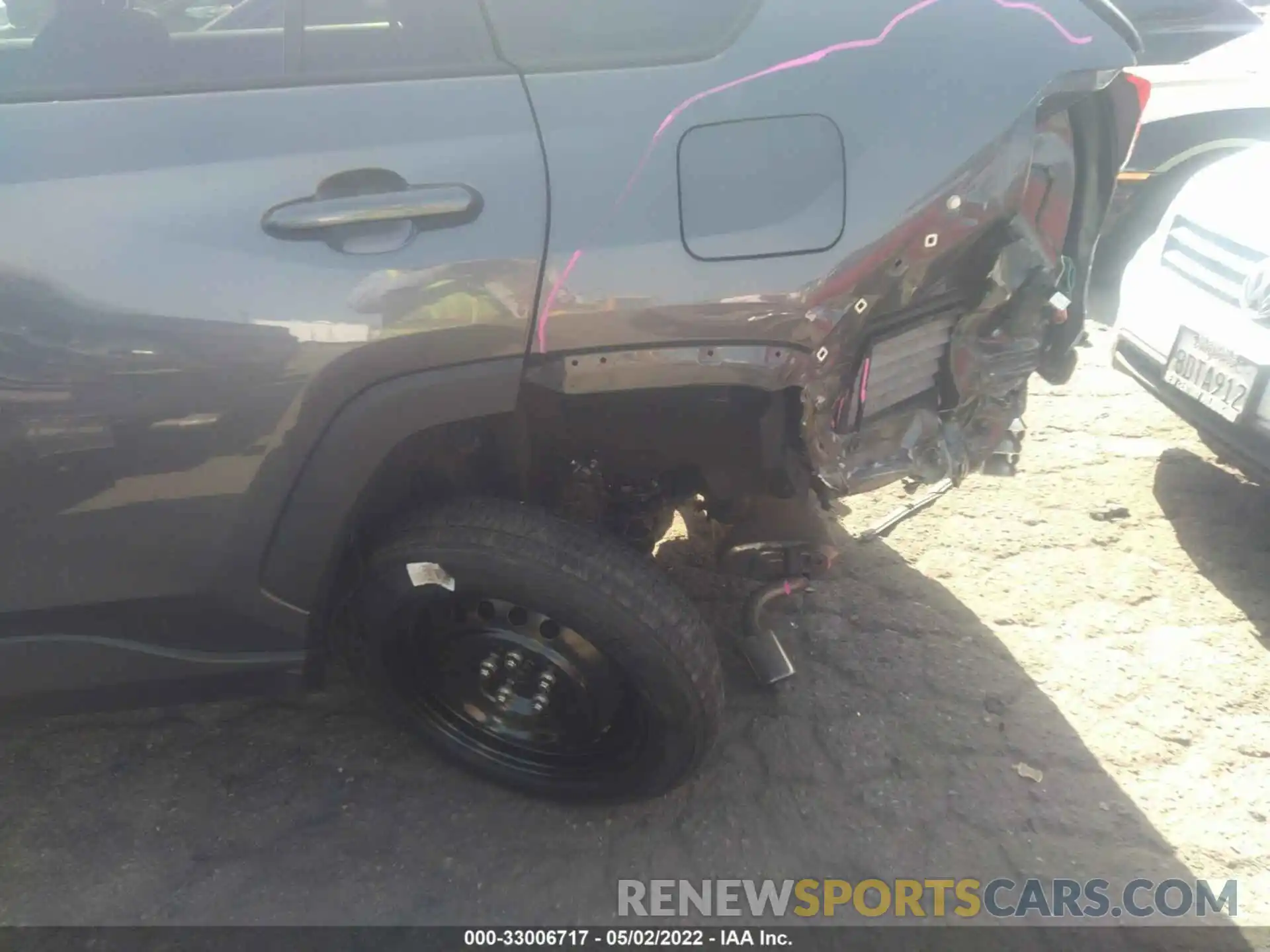 6 Photograph of a damaged car 2T3W1RFV3LW097273 TOYOTA RAV4 2020