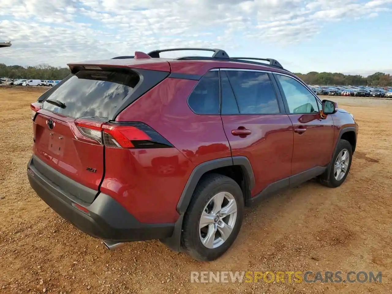 4 Photograph of a damaged car 2T3W1RFV3LW102018 TOYOTA RAV4 2020