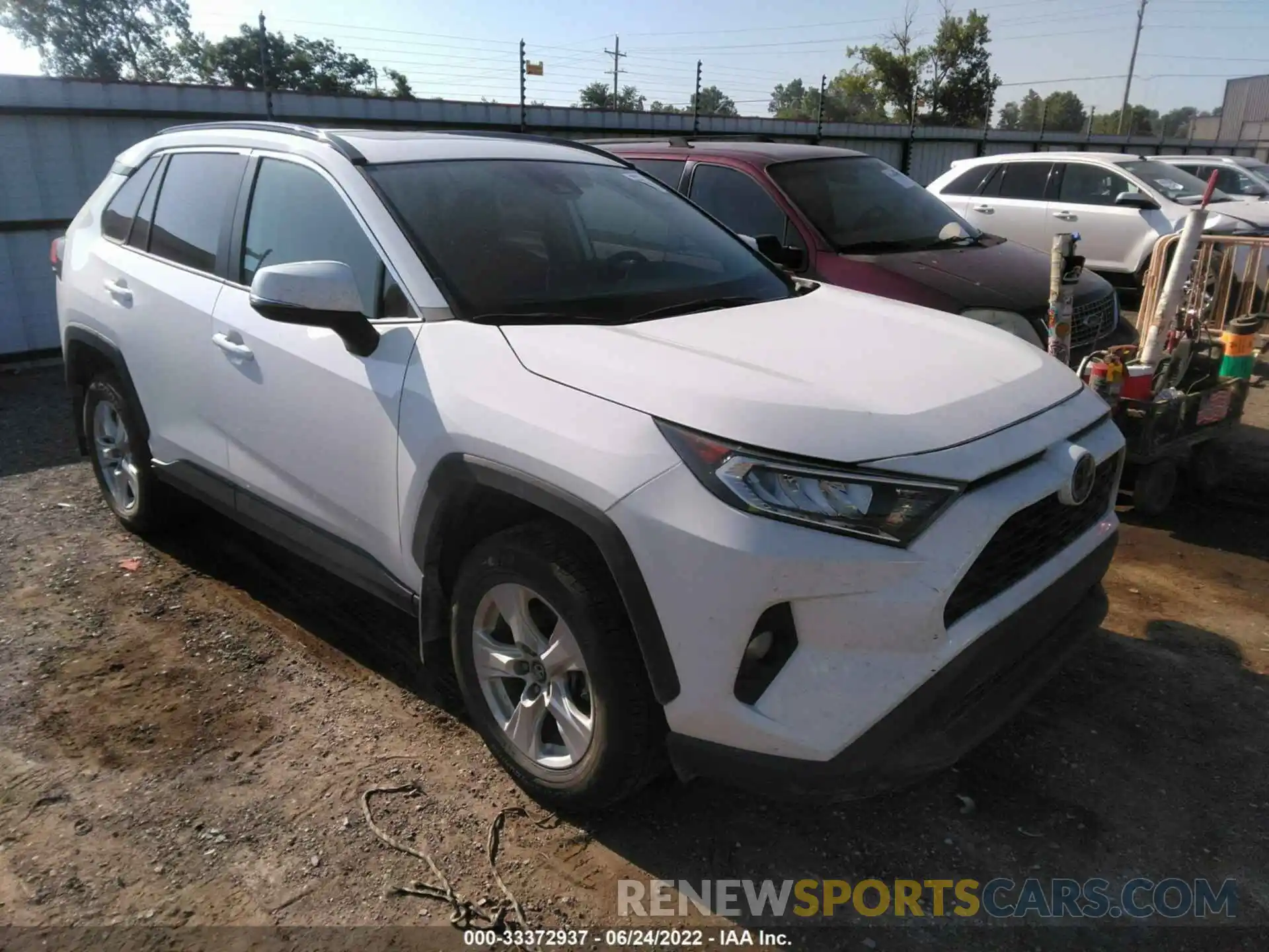 1 Photograph of a damaged car 2T3W1RFV4LC043126 TOYOTA RAV4 2020