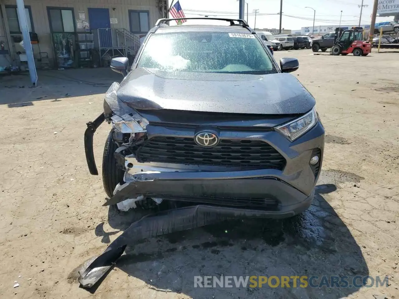 5 Photograph of a damaged car 2T3W1RFV4LC044664 TOYOTA RAV4 2020