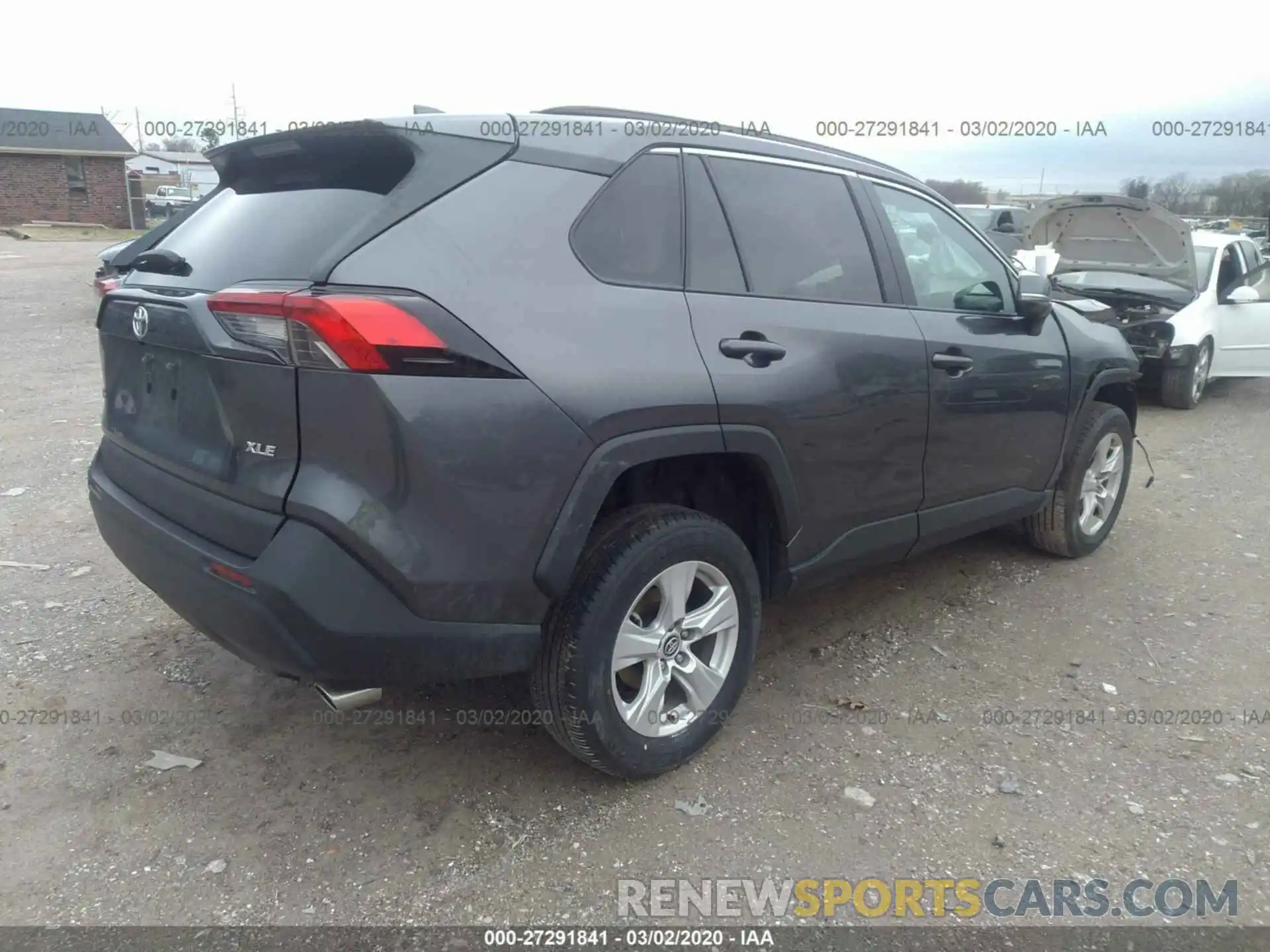 4 Photograph of a damaged car 2T3W1RFV4LC046334 TOYOTA RAV4 2020