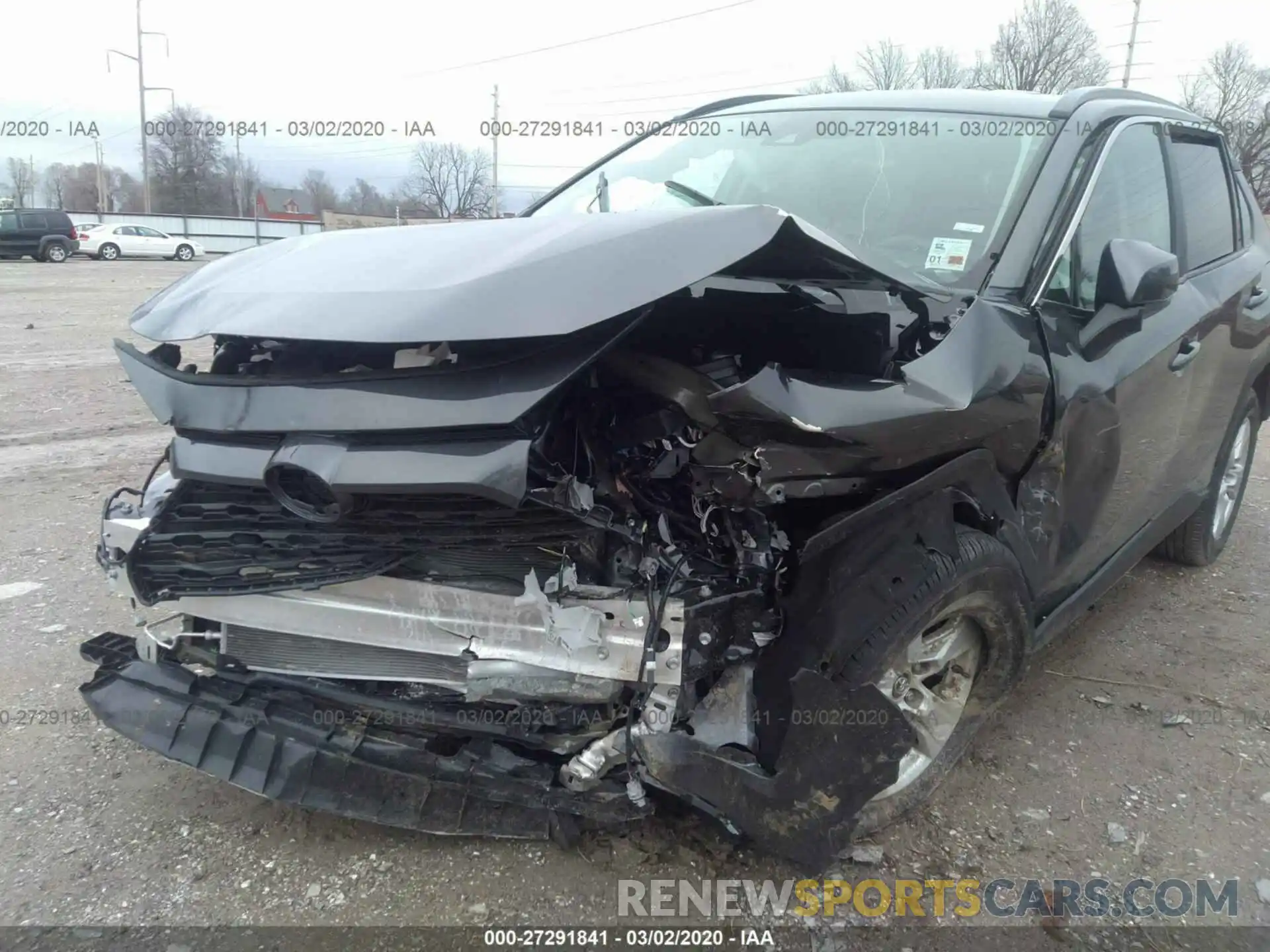 6 Photograph of a damaged car 2T3W1RFV4LC046334 TOYOTA RAV4 2020