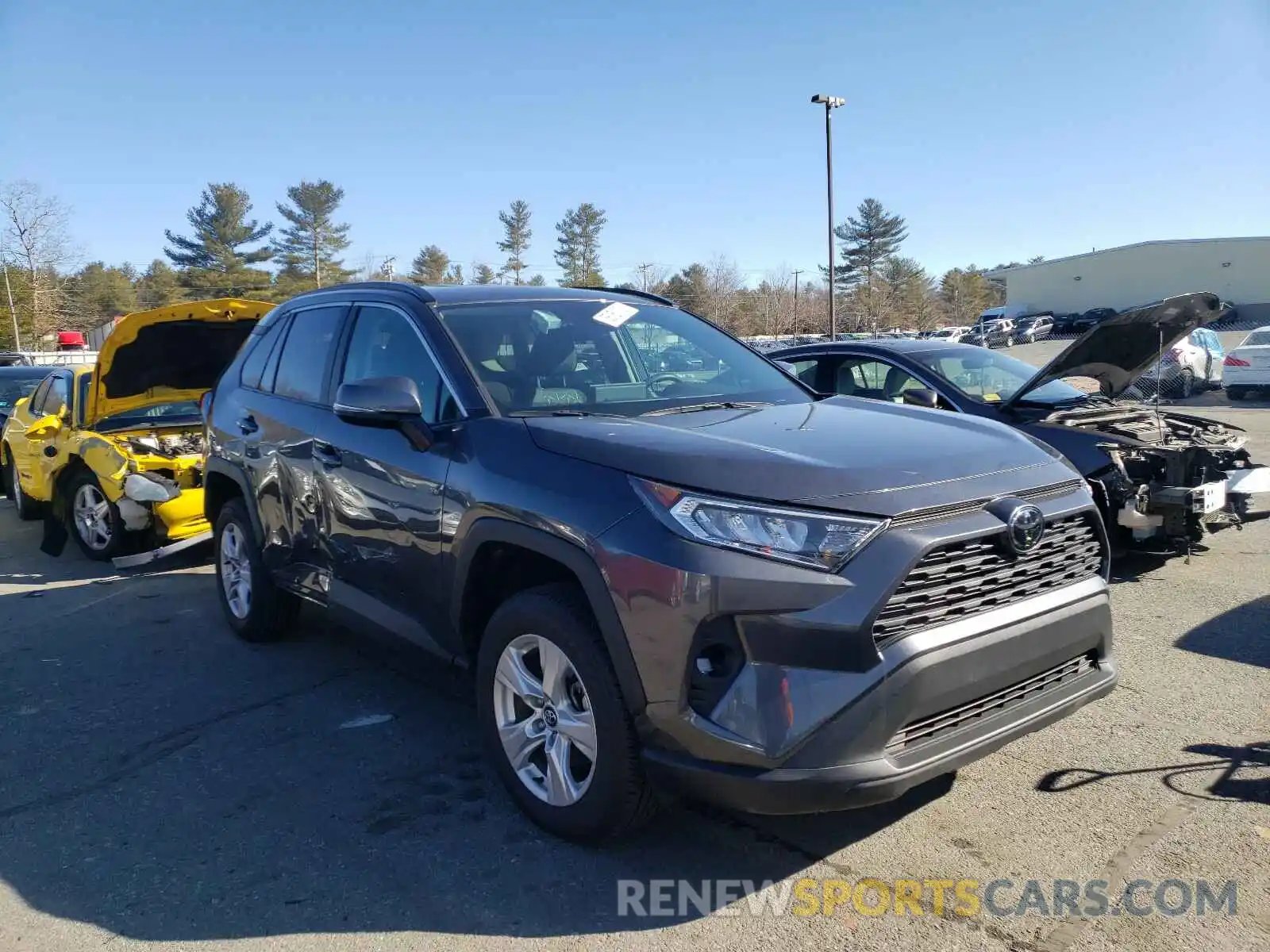 1 Photograph of a damaged car 2T3W1RFV4LC052750 TOYOTA RAV4 2020