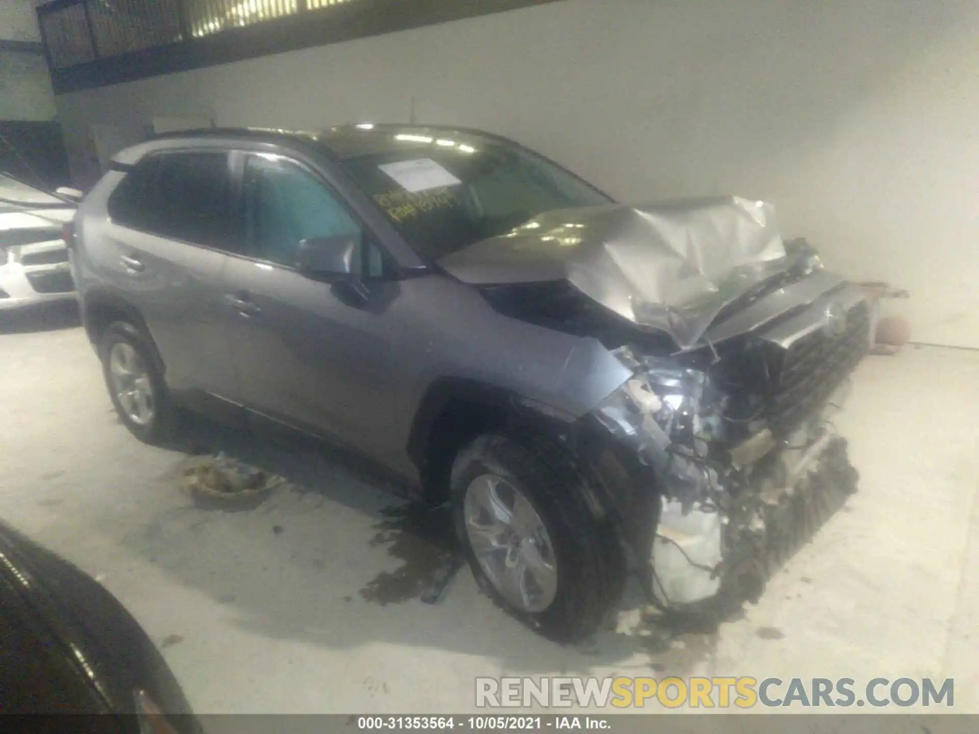 1 Photograph of a damaged car 2T3W1RFV4LC058645 TOYOTA RAV4 2020