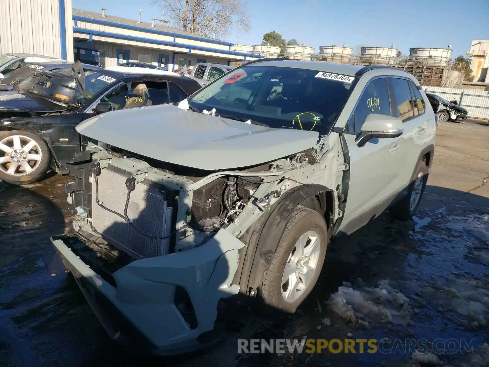 2 Photograph of a damaged car 2T3W1RFV4LC062128 TOYOTA RAV4 2020