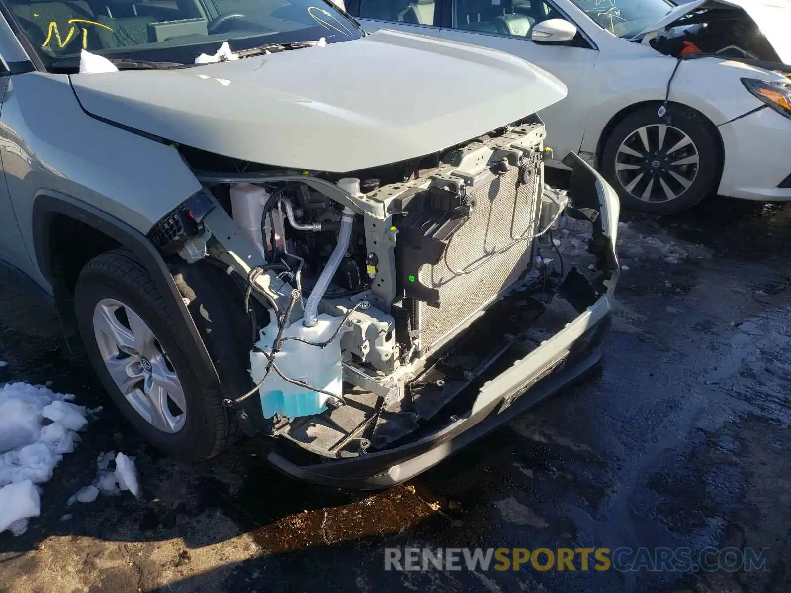 9 Photograph of a damaged car 2T3W1RFV4LC062128 TOYOTA RAV4 2020