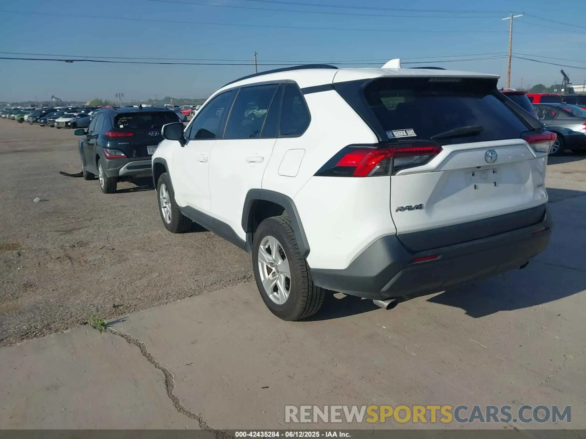 3 Photograph of a damaged car 2T3W1RFV4LC064364 TOYOTA RAV4 2020