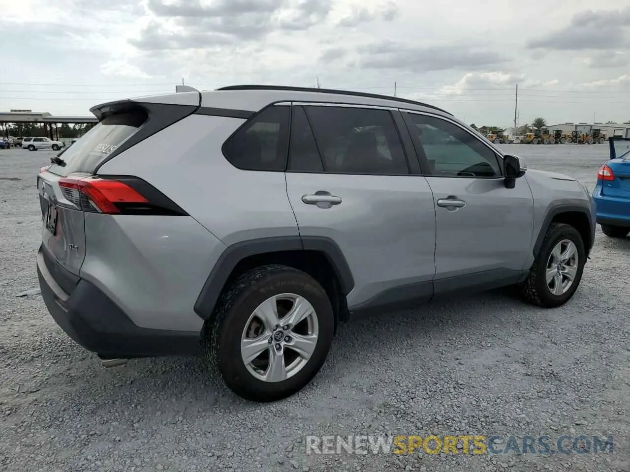3 Photograph of a damaged car 2T3W1RFV4LC074991 TOYOTA RAV4 2020