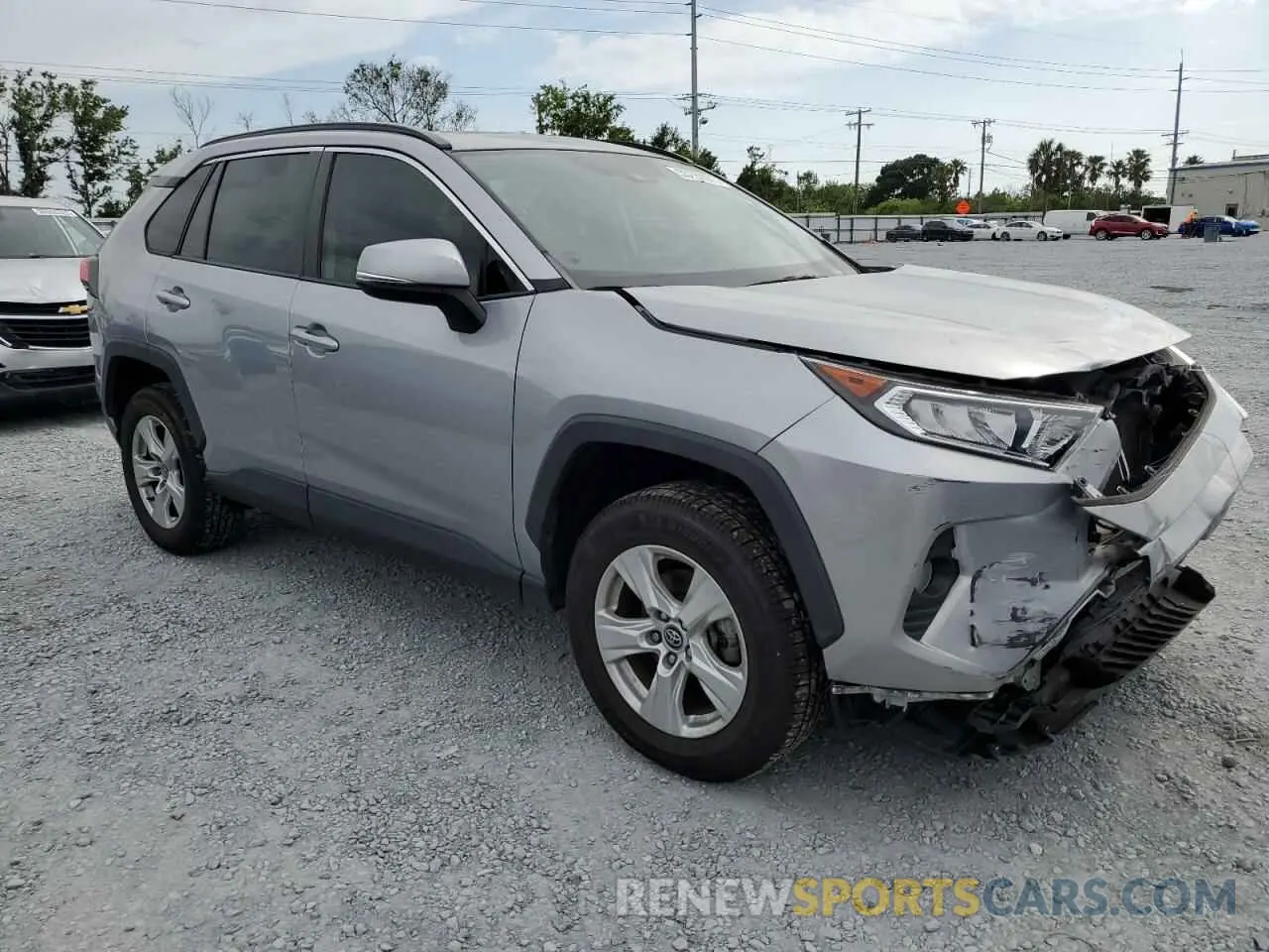 4 Photograph of a damaged car 2T3W1RFV4LC074991 TOYOTA RAV4 2020
