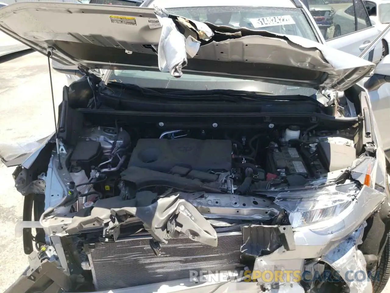 7 Photograph of a damaged car 2T3W1RFV4LC078975 TOYOTA RAV4 2020