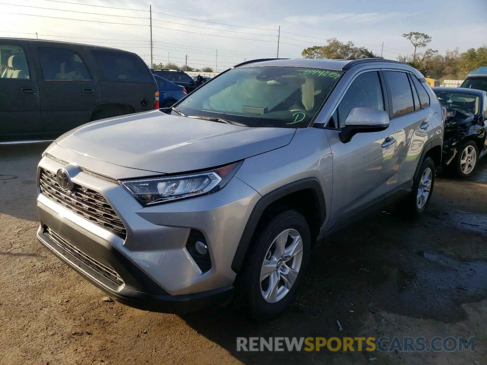 2 Photograph of a damaged car 2T3W1RFV4LC083576 TOYOTA RAV4 2020