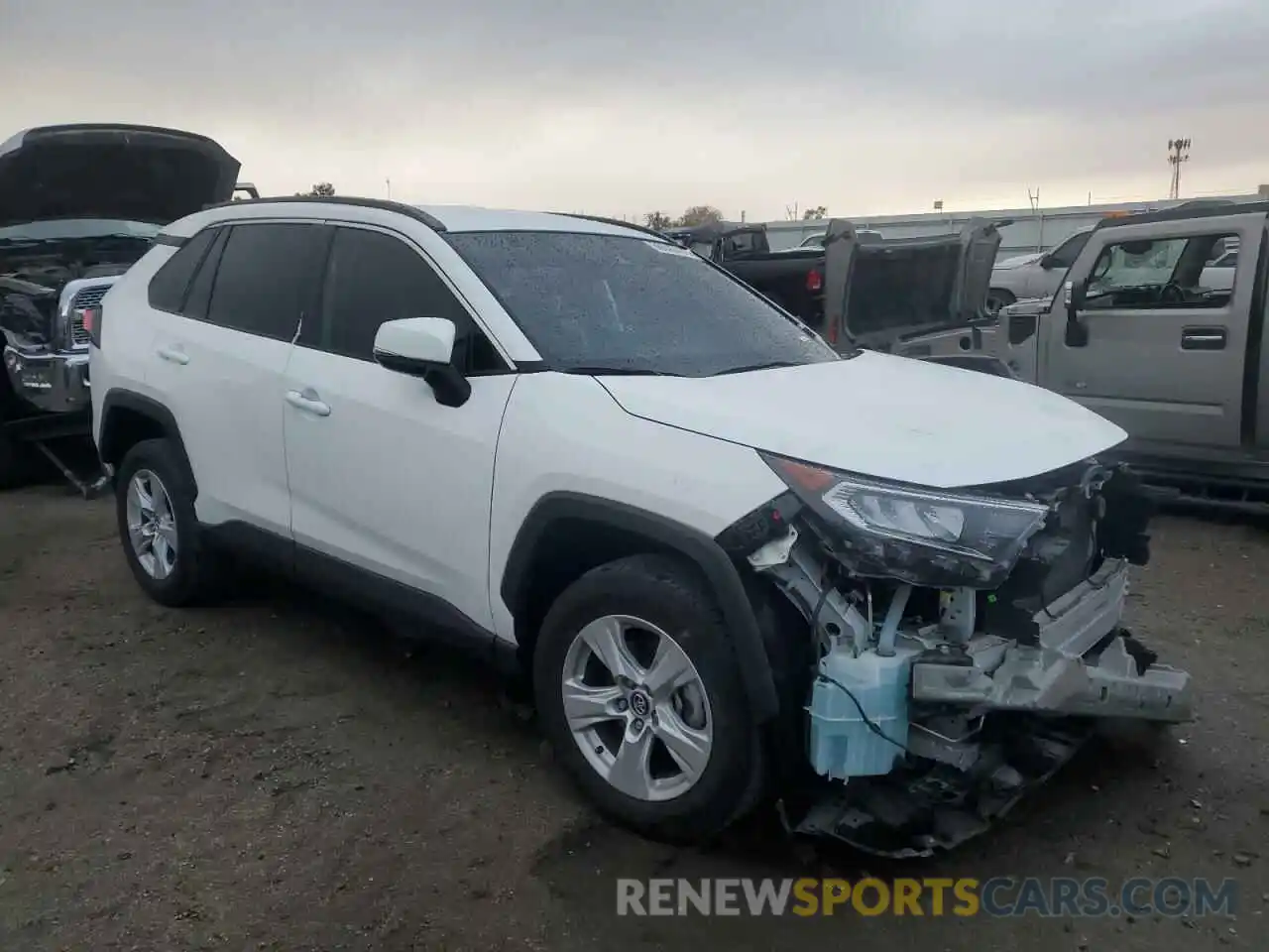 1 Photograph of a damaged car 2T3W1RFV4LC084484 TOYOTA RAV4 2020