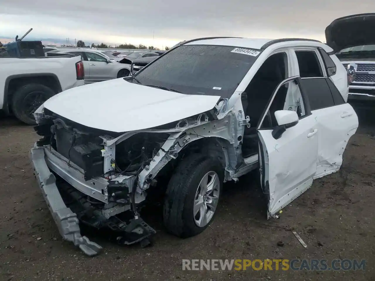 9 Photograph of a damaged car 2T3W1RFV4LC084484 TOYOTA RAV4 2020