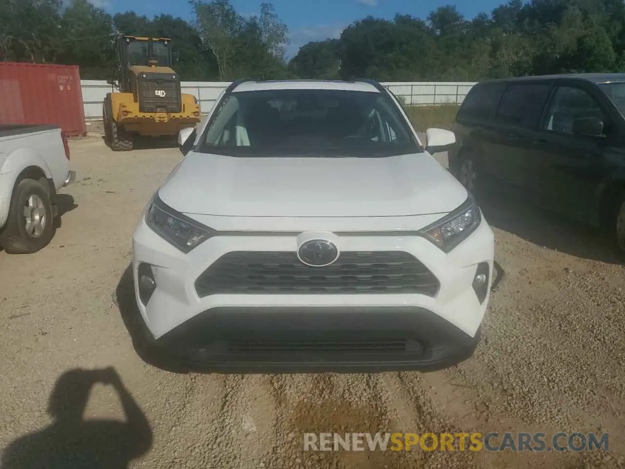 5 Photograph of a damaged car 2T3W1RFV4LW066825 TOYOTA RAV4 2020