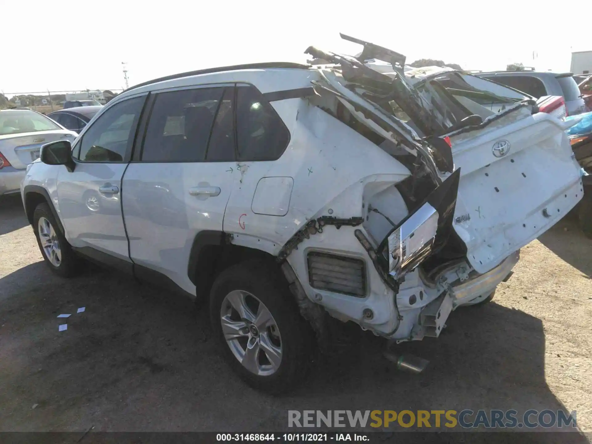 3 Photograph of a damaged car 2T3W1RFV4LW076450 TOYOTA RAV4 2020