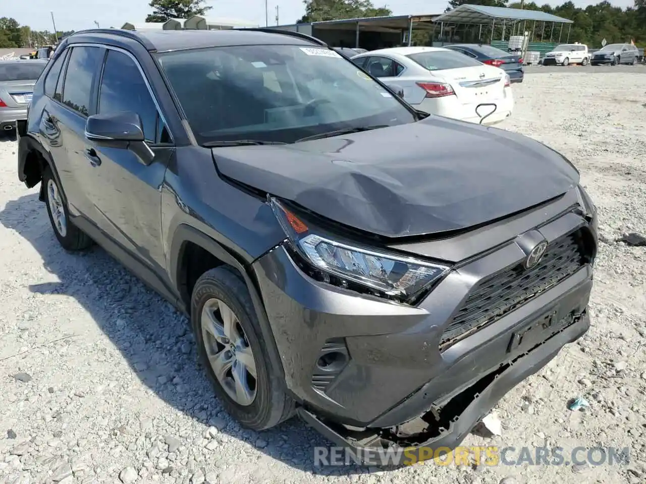 1 Photograph of a damaged car 2T3W1RFV4LW077548 TOYOTA RAV4 2020