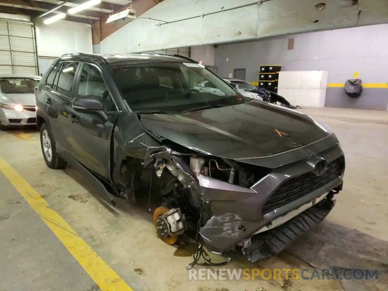 1 Photograph of a damaged car 2T3W1RFV5LC036363 TOYOTA RAV4 2020