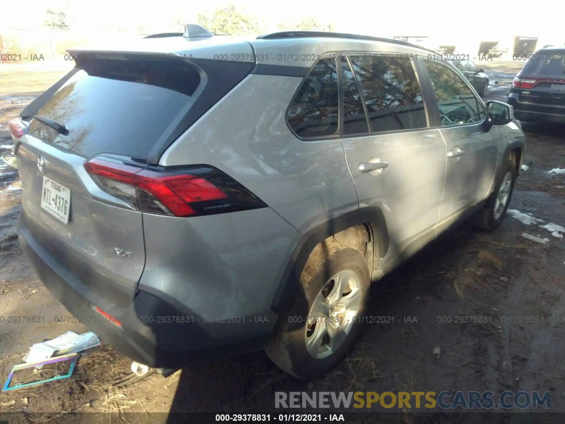 4 Photograph of a damaged car 2T3W1RFV5LC045046 TOYOTA RAV4 2020