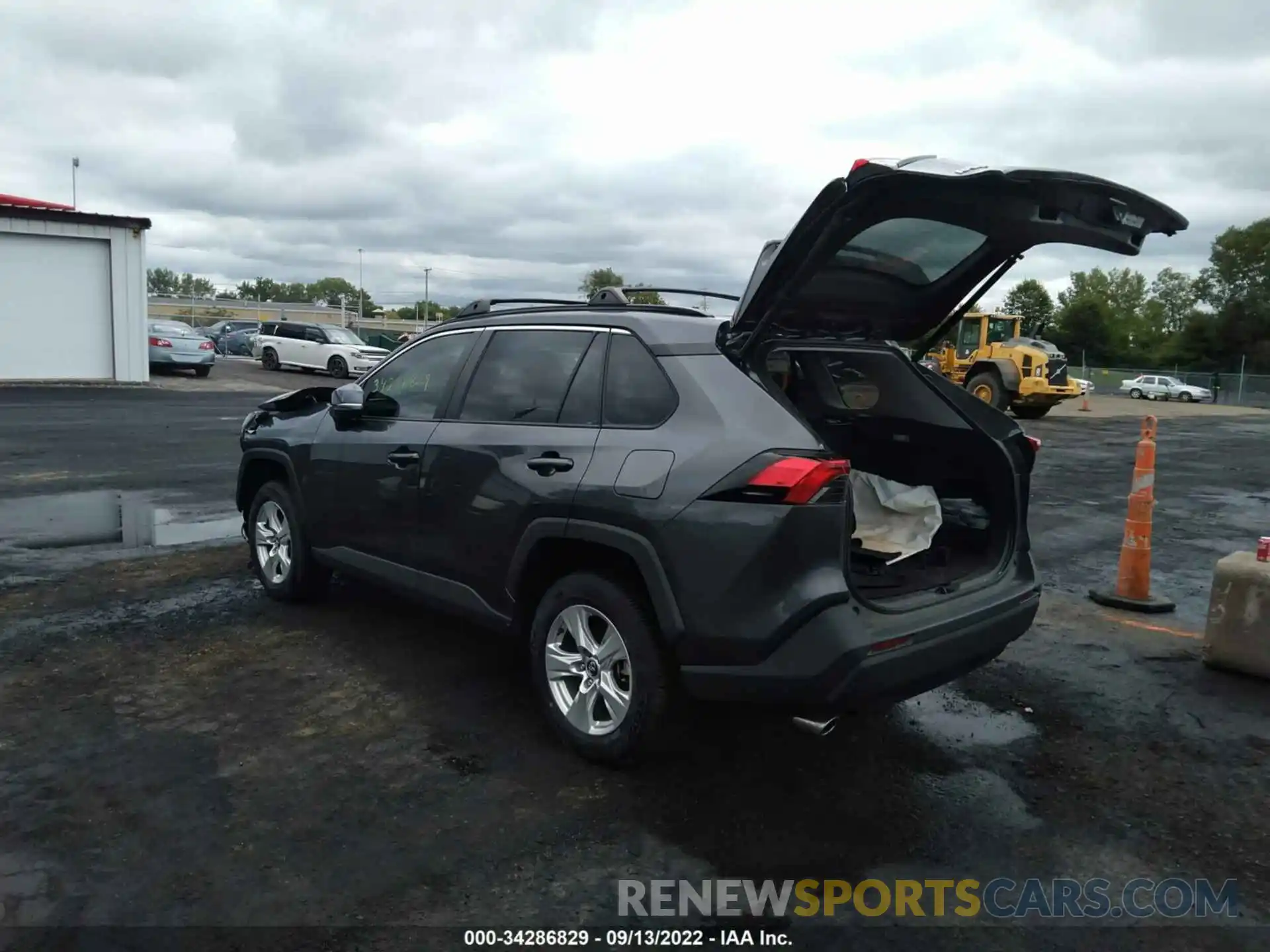 3 Photograph of a damaged car 2T3W1RFV5LC045287 TOYOTA RAV4 2020