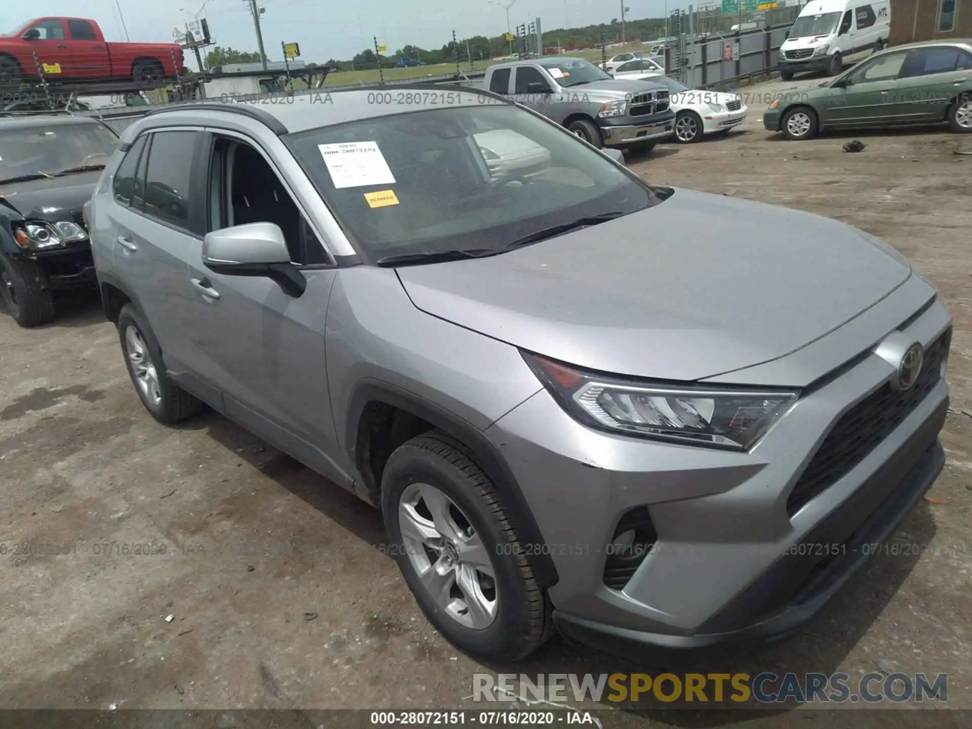 1 Photograph of a damaged car 2T3W1RFV5LC045466 TOYOTA RAV4 2020