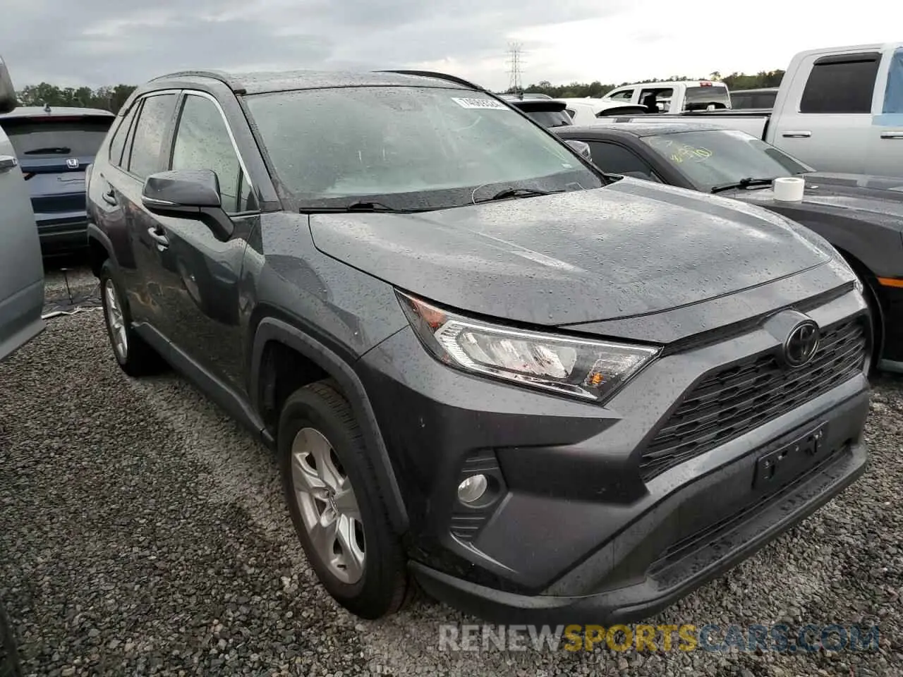 4 Photograph of a damaged car 2T3W1RFV5LC053213 TOYOTA RAV4 2020