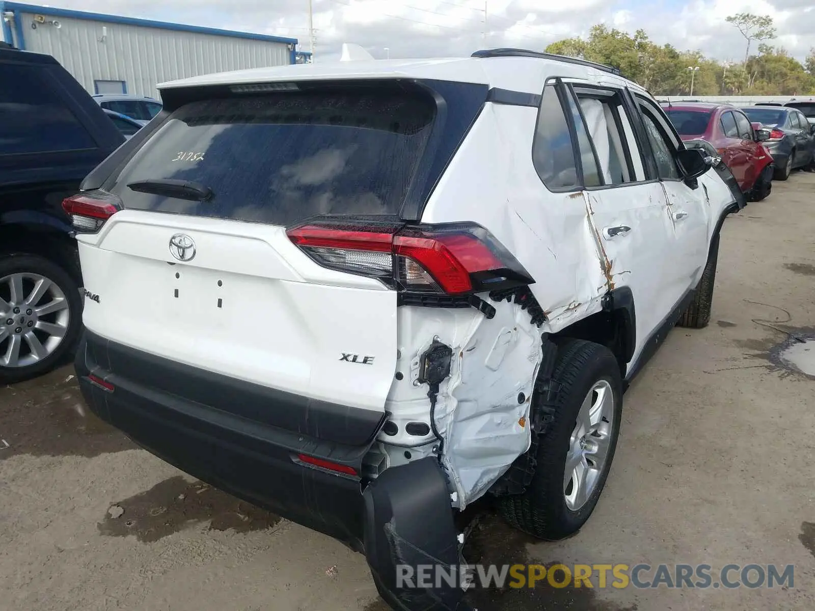 4 Photograph of a damaged car 2T3W1RFV5LC054636 TOYOTA RAV4 2020