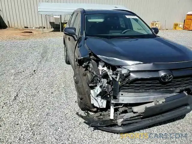 11 Photograph of a damaged car 2T3W1RFV5LC054877 TOYOTA RAV4 2020