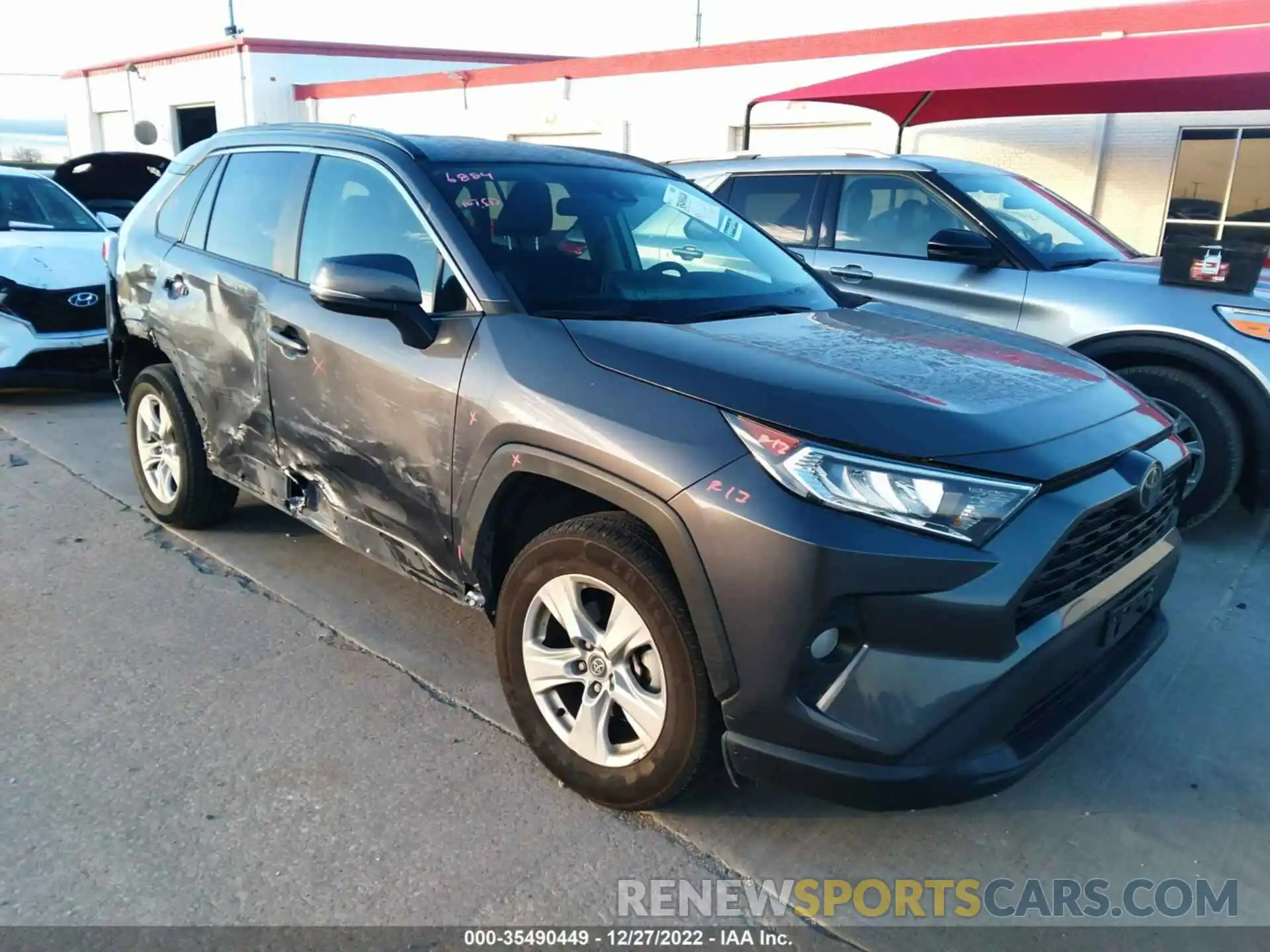 1 Photograph of a damaged car 2T3W1RFV5LC058119 TOYOTA RAV4 2020