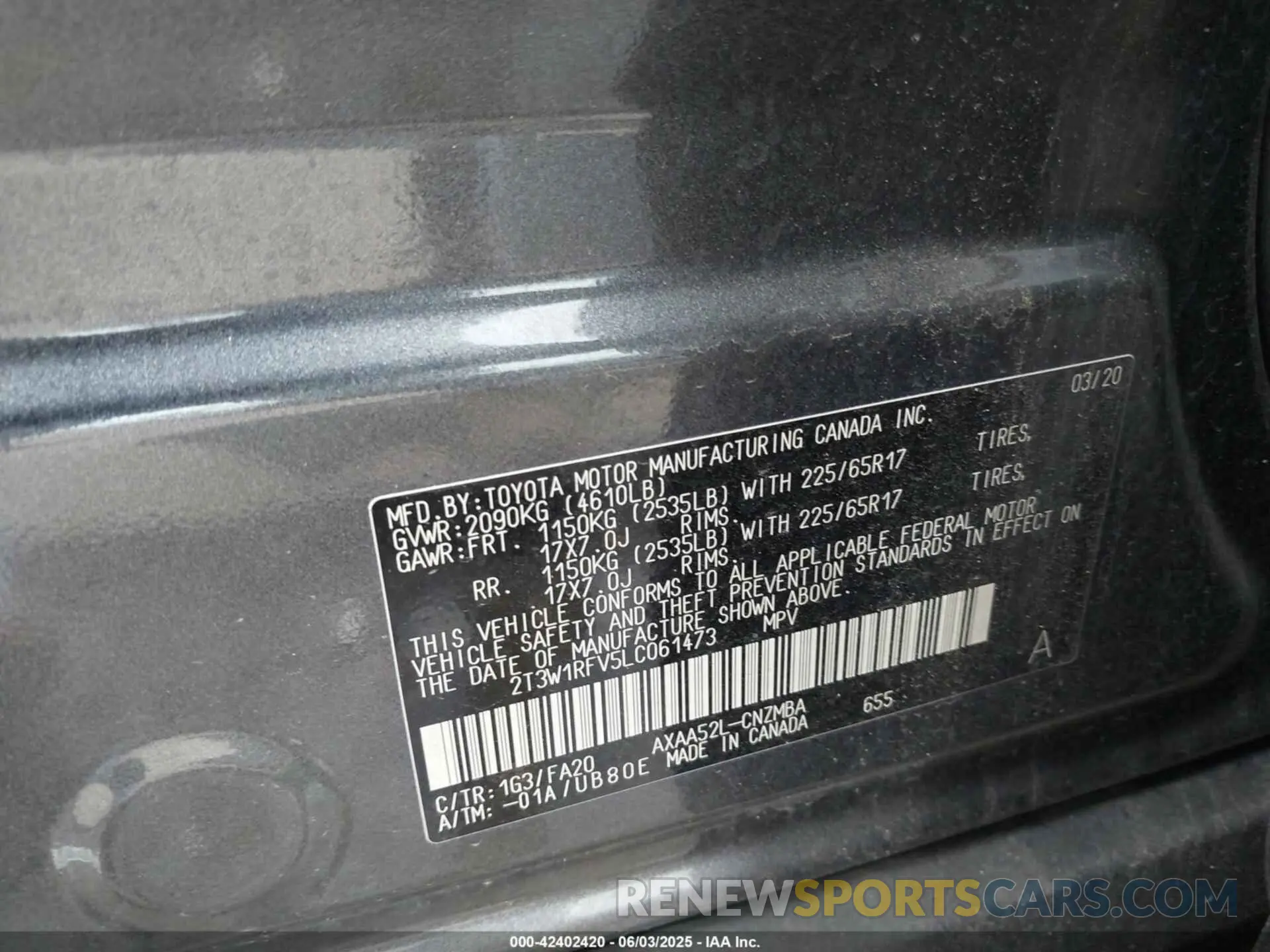 9 Photograph of a damaged car 2T3W1RFV5LC061473 TOYOTA RAV4 2020