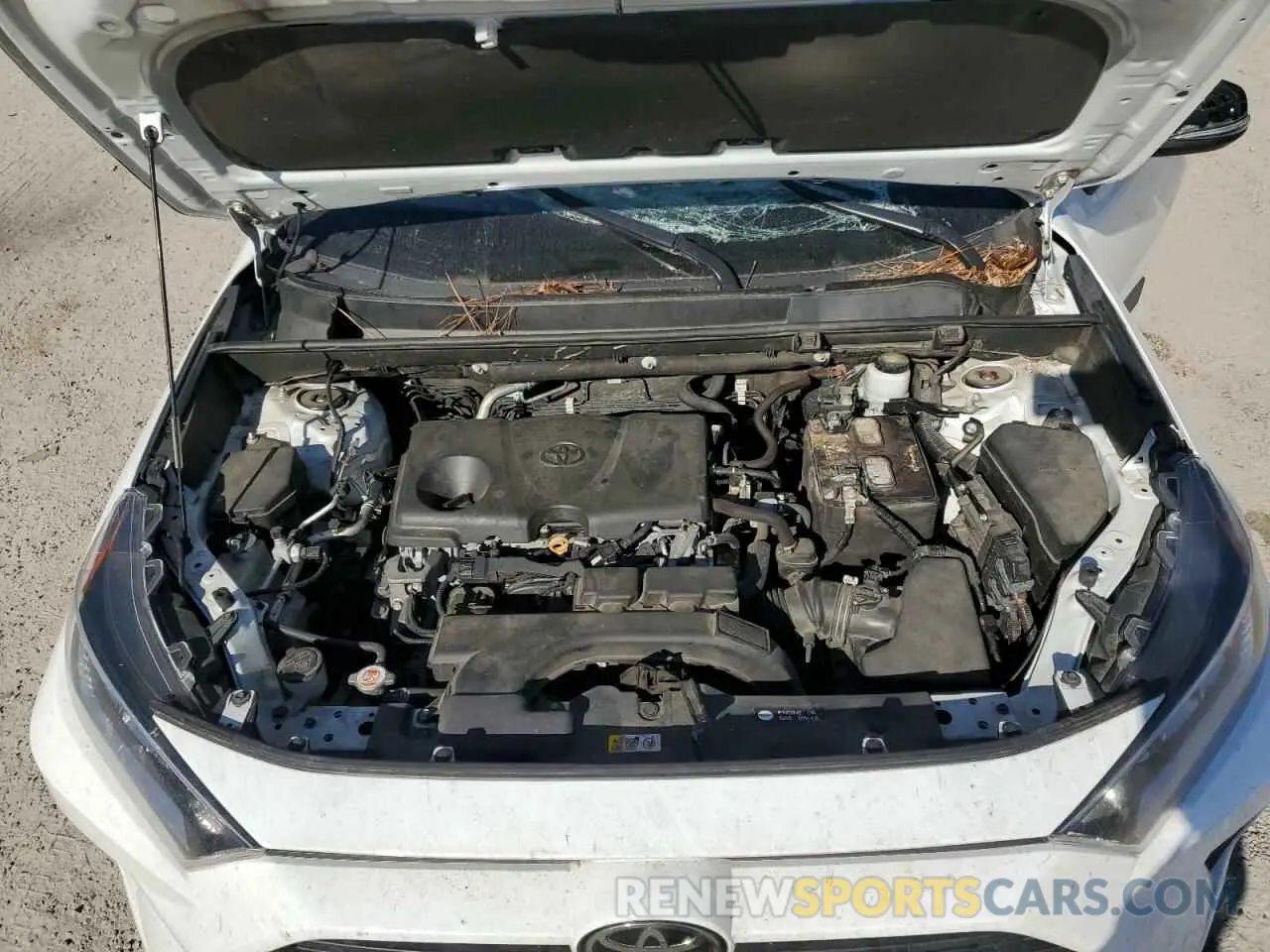 12 Photograph of a damaged car 2T3W1RFV5LW059771 TOYOTA RAV4 2020