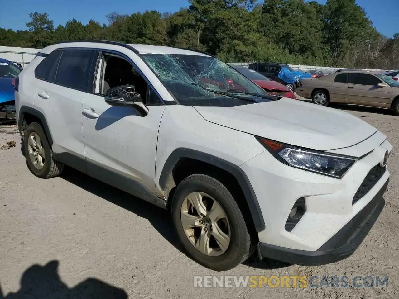 4 Photograph of a damaged car 2T3W1RFV5LW059771 TOYOTA RAV4 2020