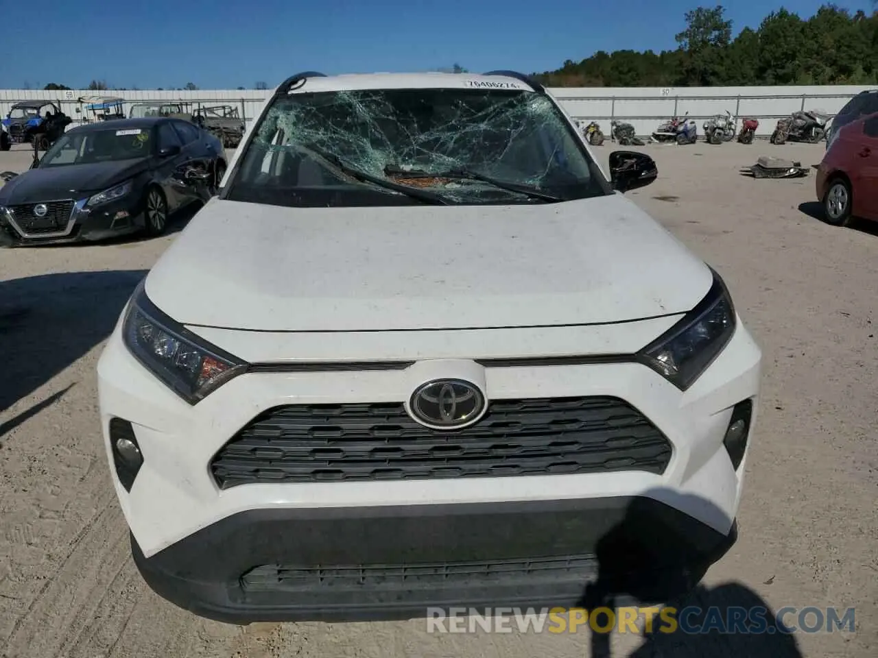 5 Photograph of a damaged car 2T3W1RFV5LW059771 TOYOTA RAV4 2020