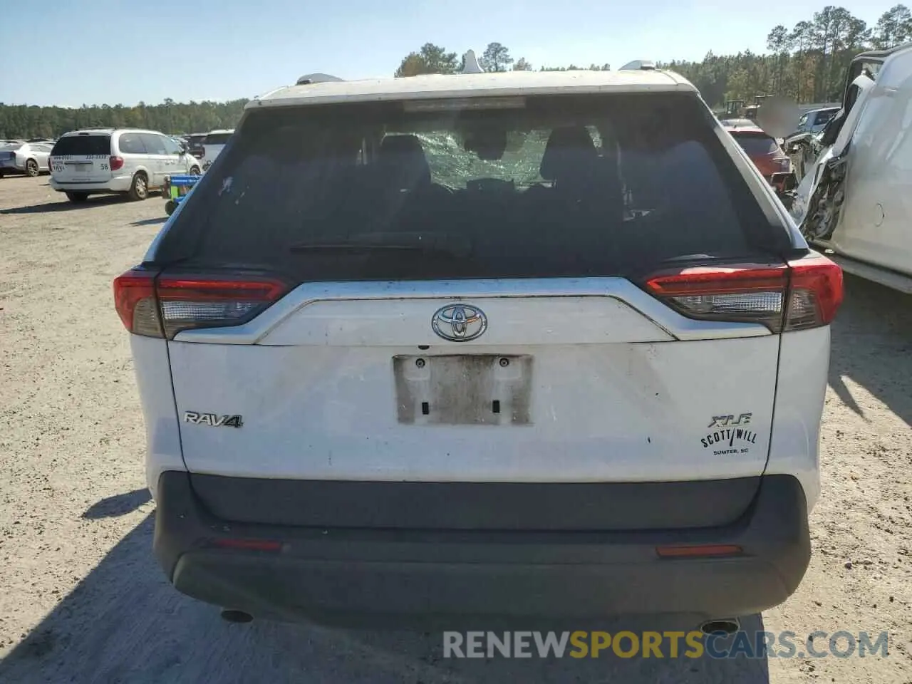 6 Photograph of a damaged car 2T3W1RFV5LW059771 TOYOTA RAV4 2020