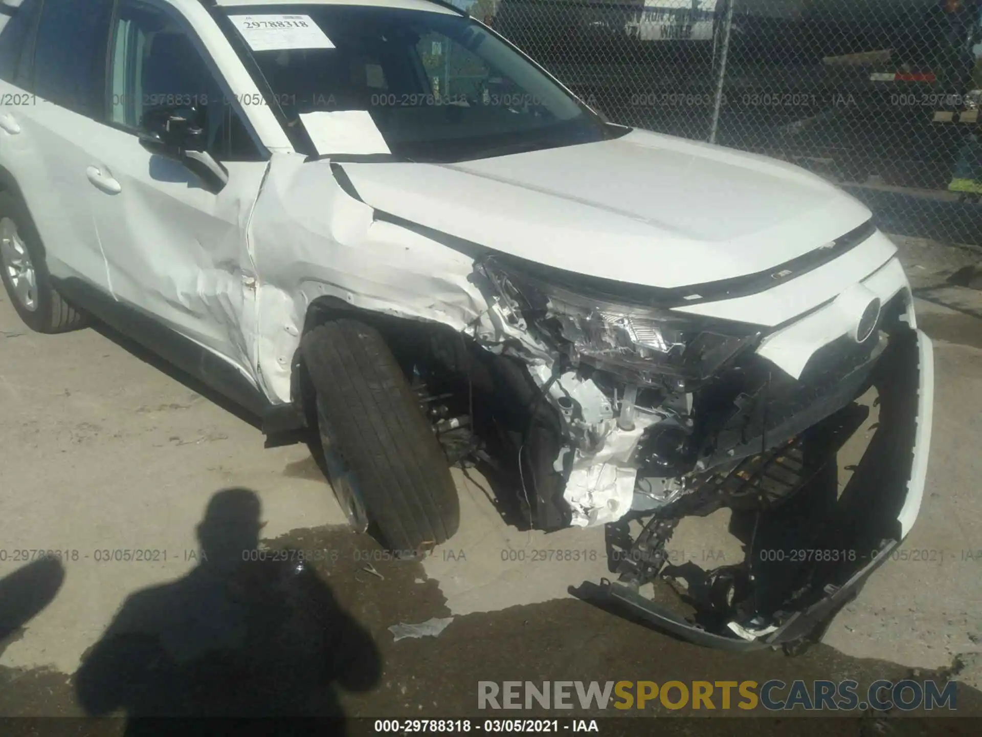 6 Photograph of a damaged car 2T3W1RFV5LW064887 TOYOTA RAV4 2020